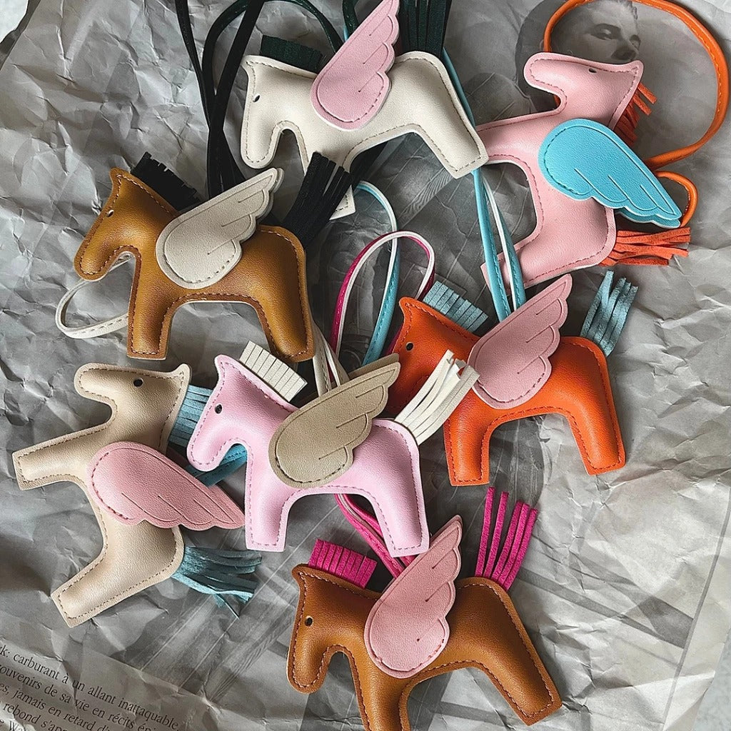 Accessory: Horse charm with a hook for bags, backpacks
