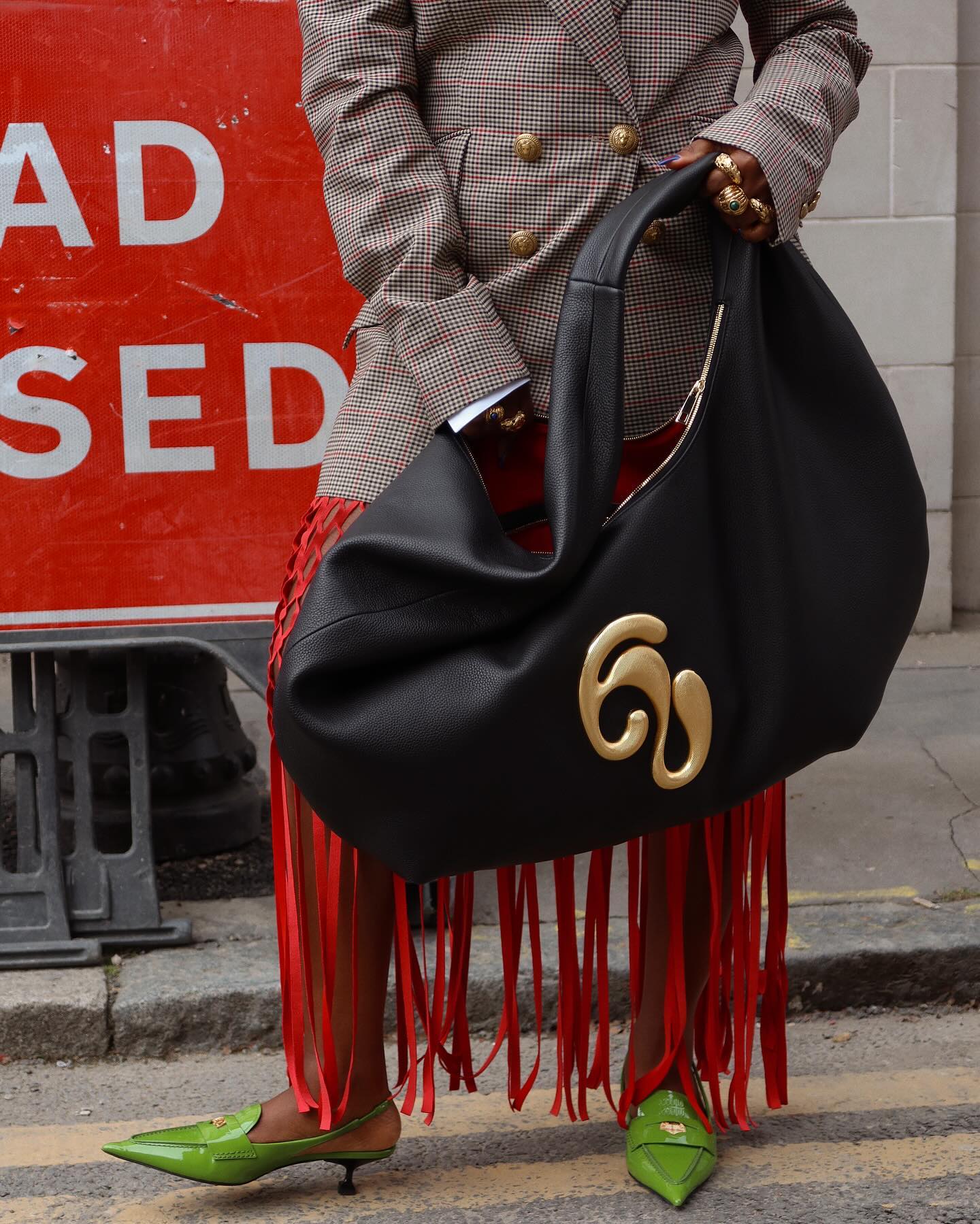 (⏰Last Day Promotion $14 OFF)Chic Metal Black Bag